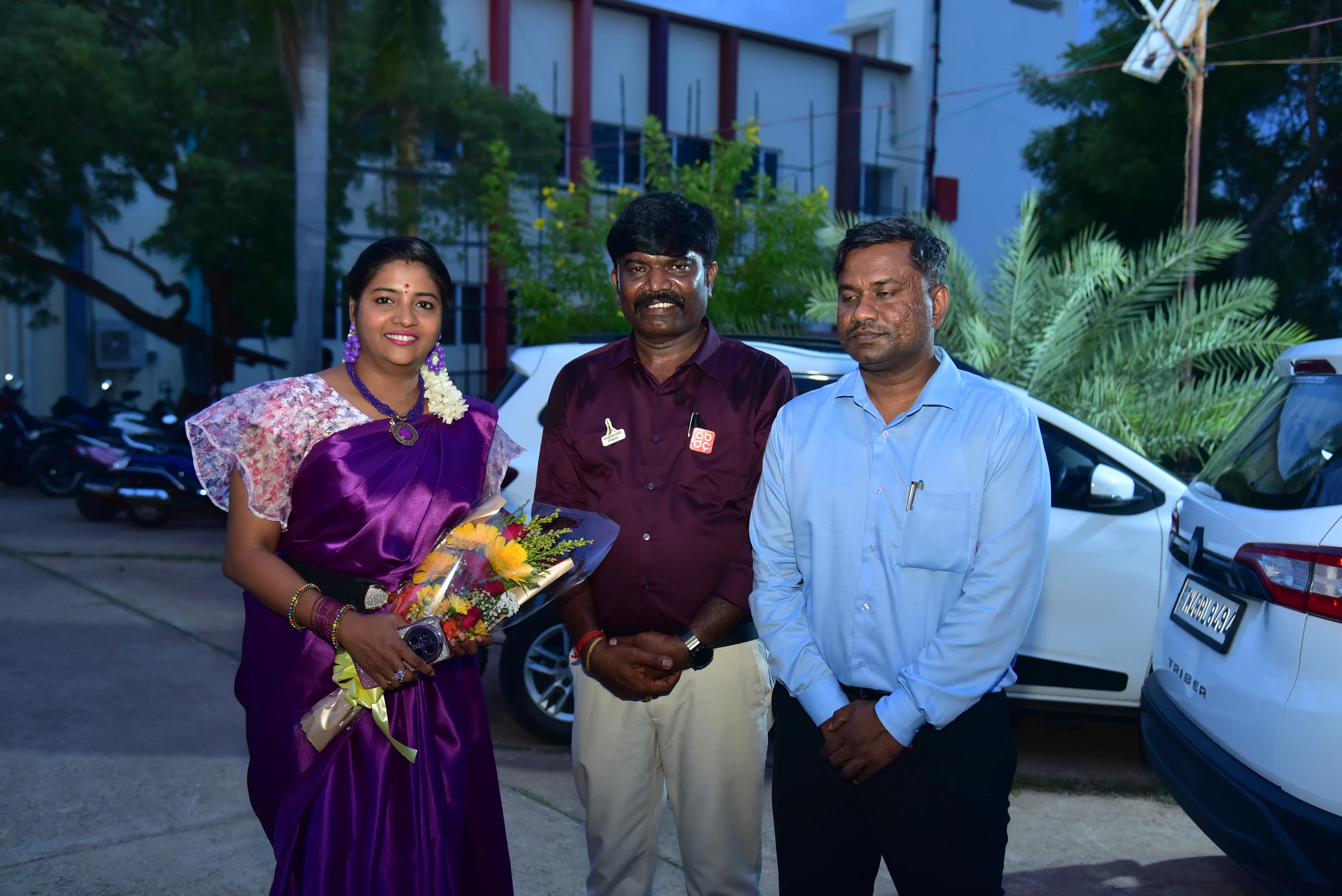 Penmaiyin Sigaram - Photo 52